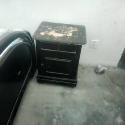 Used Bed Set with Dressing Table and 2 Side Tables for Sale