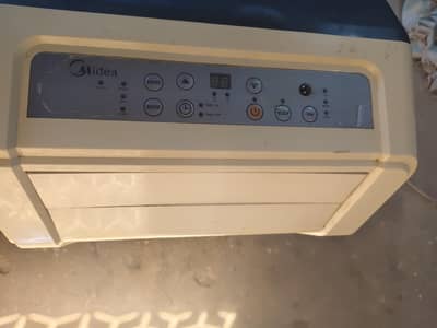 Midea 1.2 tan A. c