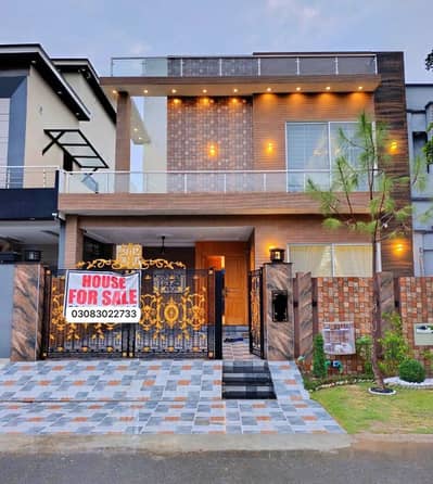 8 Marla Brand New Modern House