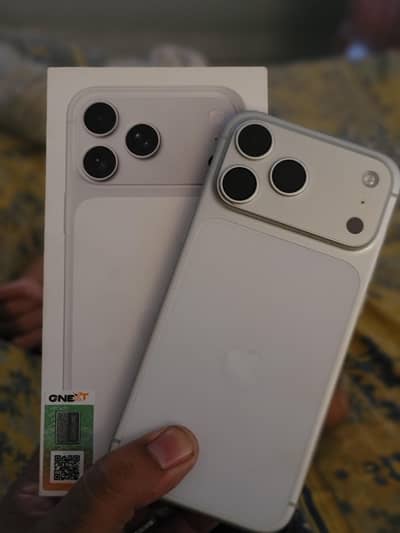 17 pro max 256Gb (PTA Approved) 35 cycle