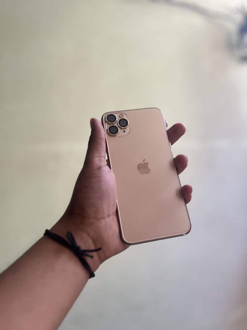 Iphone 11 pro max 4