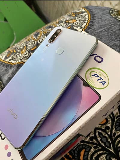 Vivo y17 8+256 gb pata approved box with charger all okay mobile