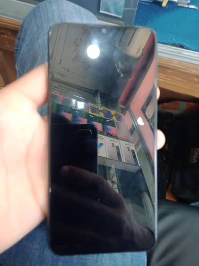 oppoA6s 4/64 condition 8/1o working all ok