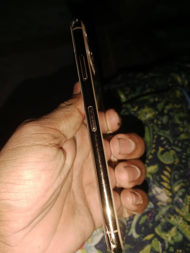 iphone 11 pro max 1
