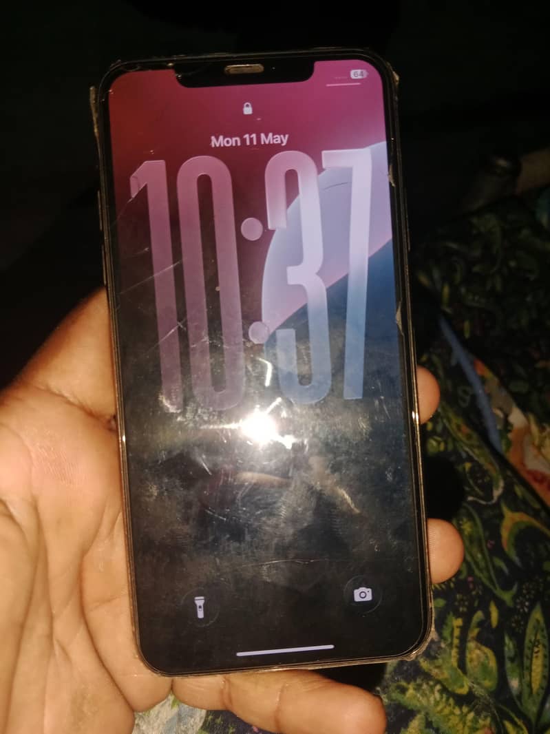 iphone 11 pro max 2