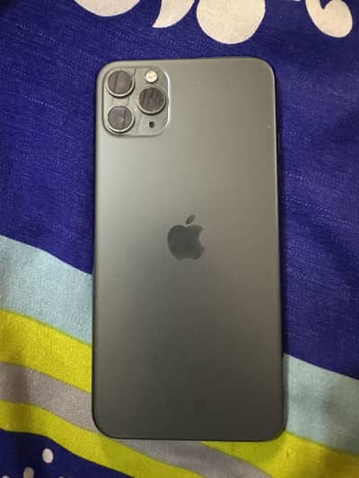 iphone 11 pro max good condtionfactory unlock 1 month sim time