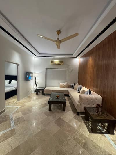 Daily basis luxury Furnished one bed room apartment available for rent