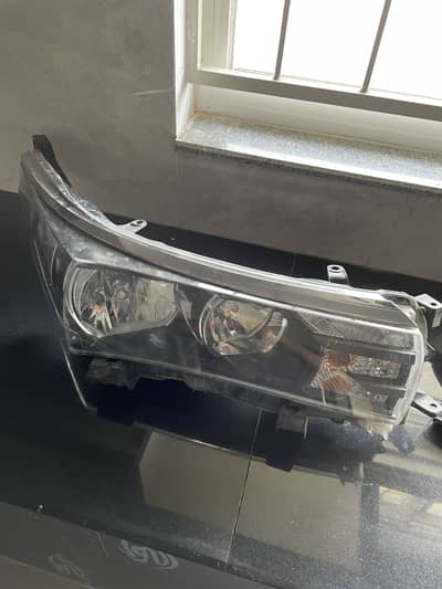 Altis 1.6 head lights genuine,front grill genuine,infotainment system