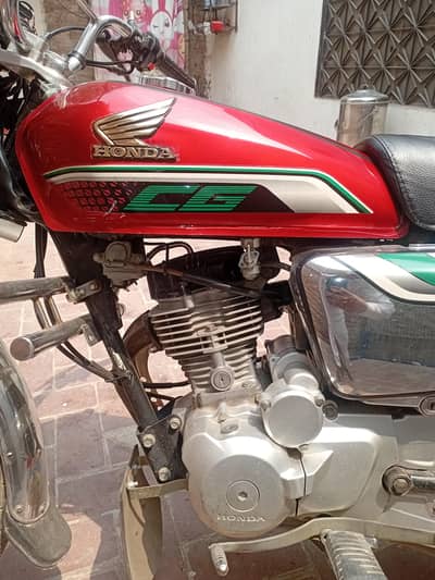 Honda 125. all ok original tank Ki Nahin Hai  urgent for sale
