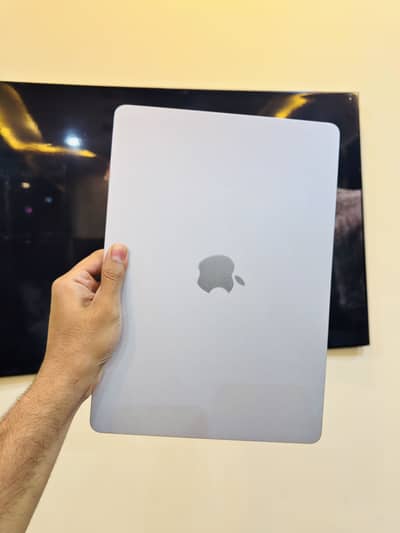 Macbook Air M4 2025