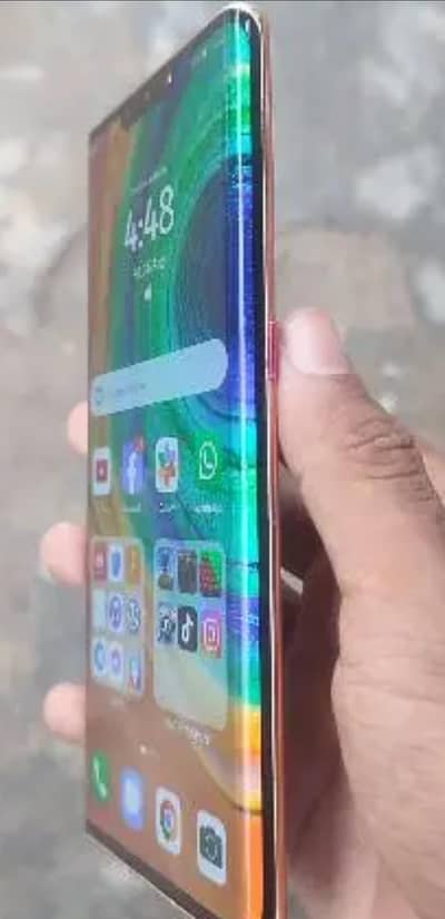 Huawei mate 30 pro 5g 8/256 full box exchange possible