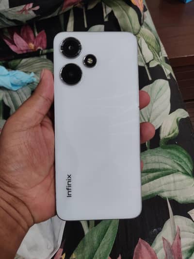 Infinix hot 30 play 64 gb rom 4 gb ram