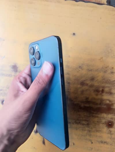 iphone 12 pro max  exchange bhi ho sakta ha my