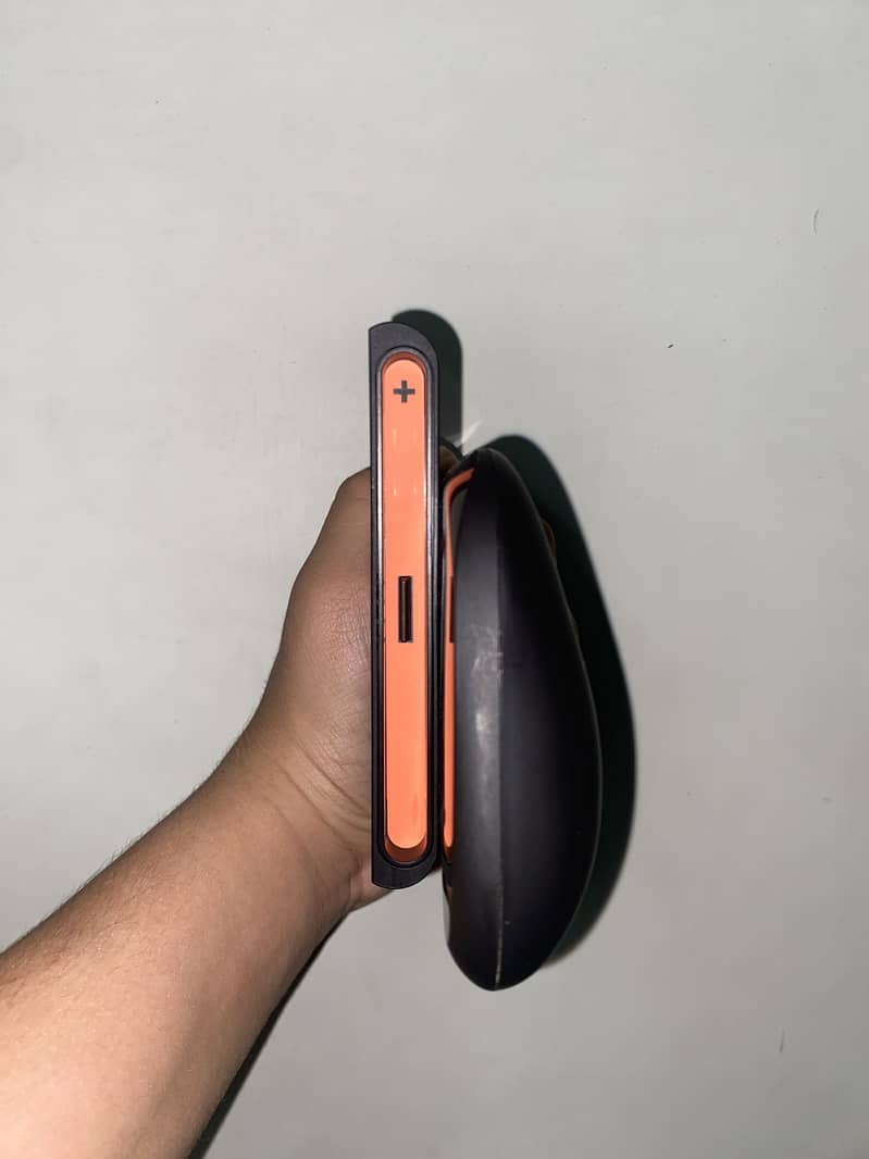 Nintendo Switch 2 grip controller 2