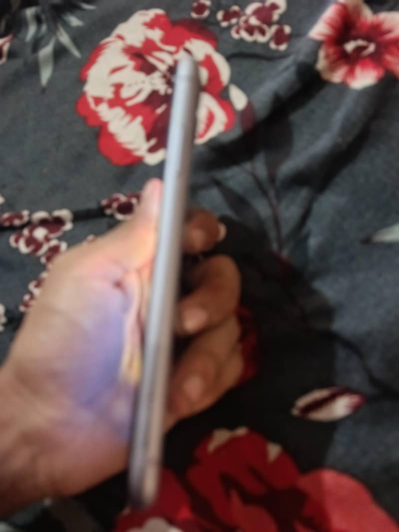 iPhone 4