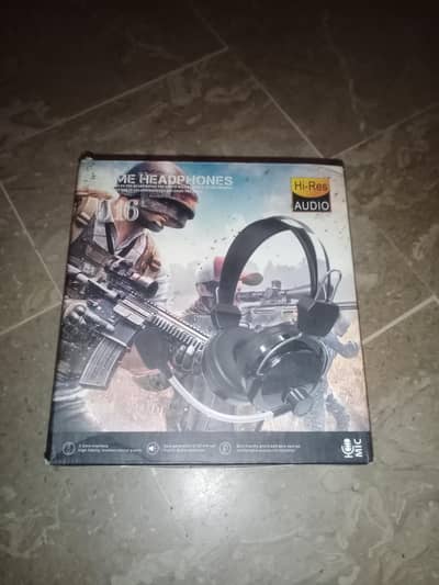 Gaming headphones