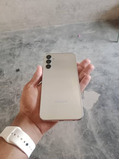 Samsung A24