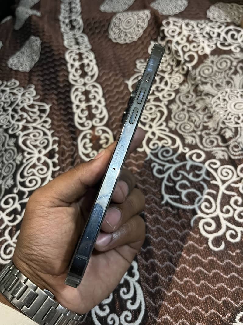 iPhone 12pro max 5