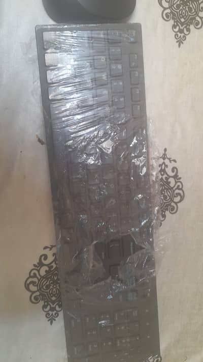 Wireless Dell Keyboard & Mouse Set – Like New Condition 