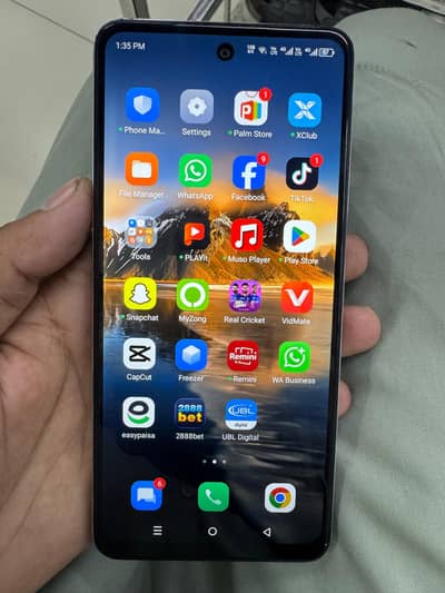 Infinix smart 8 pro 4+4/128 far sale