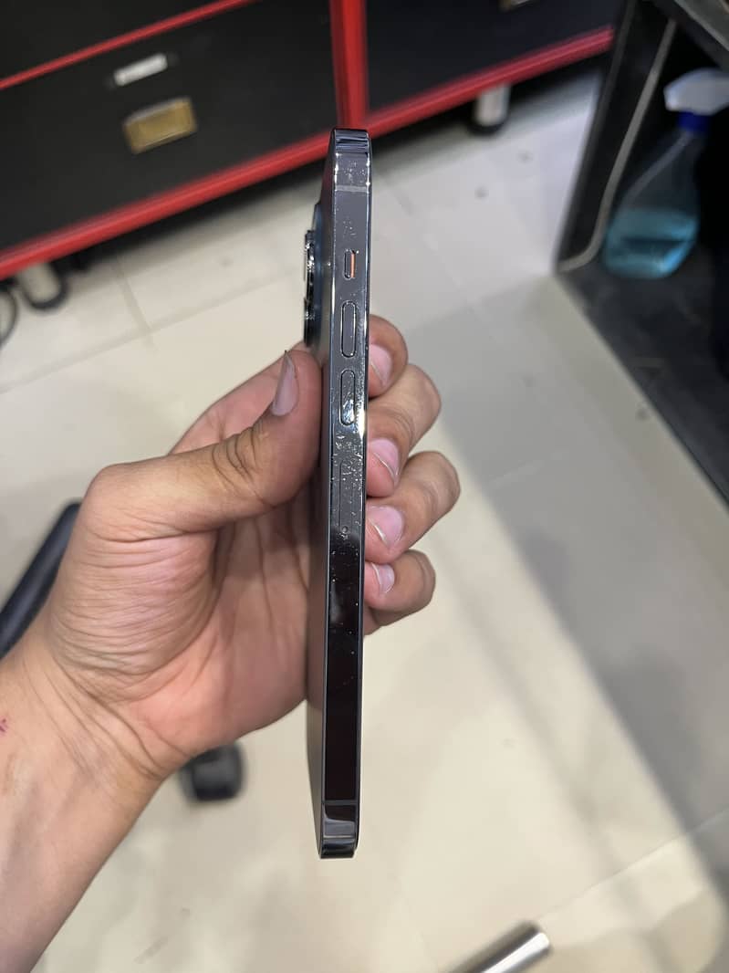 Iphone 13 pro max 4