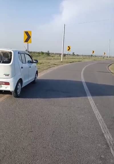 پیٹرول پمپ کے لیے 15 کنال رقبہ برائے فروخت  جہلم چوآ سیدنشاہ روڈ