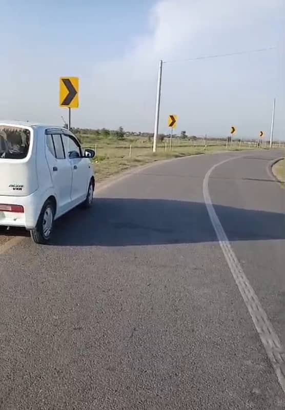 پیٹرول پمپ کے لیے 15 کنال رقبہ برائے فروخت  جہلم چوآ سیدنشاہ روڈ 0