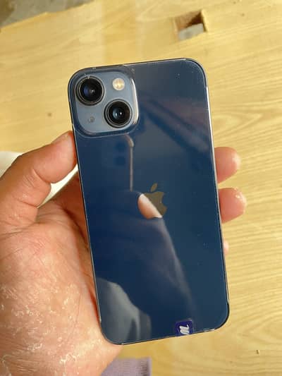 Apple iPhone 13