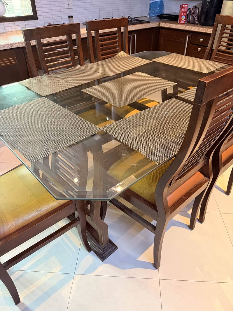 Dining table for 6 persons 1