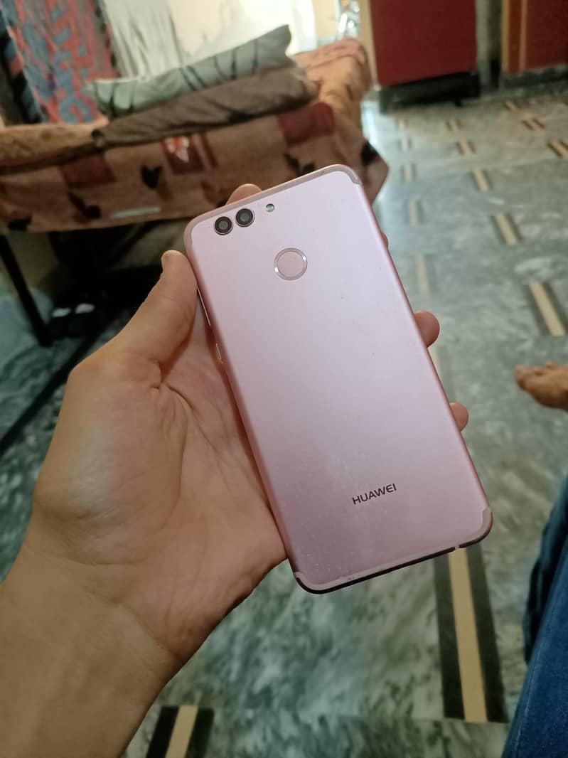 Huawei nova 2 plus 0