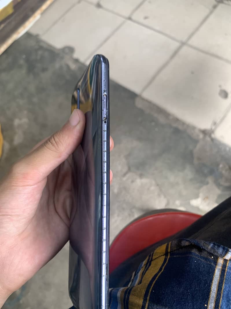 Mobile 3