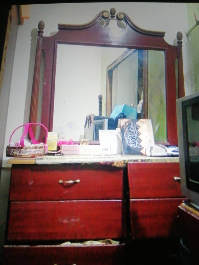 bed and dressing 2