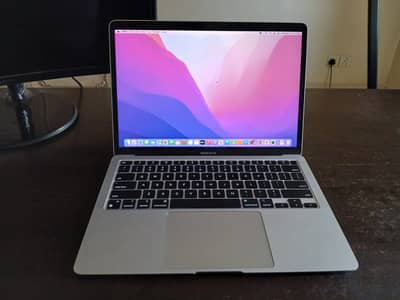 Macbook Air (M1) - 97% battery health, 18 cycle count