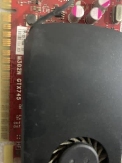 GTX  745 4GB