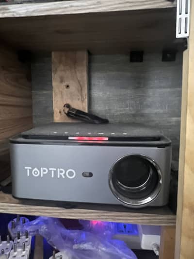 Toptro 1080p full hd projector