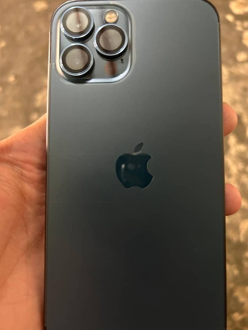 iPhone 12 Pro Max 1