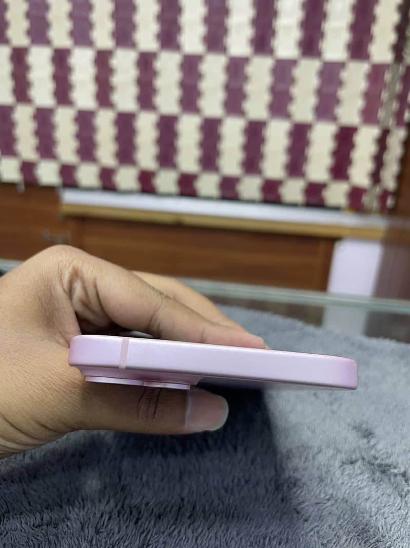iphone 15 Plus 5