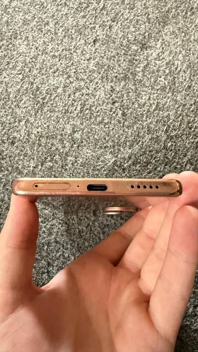 vivo v40e e with box no charger
