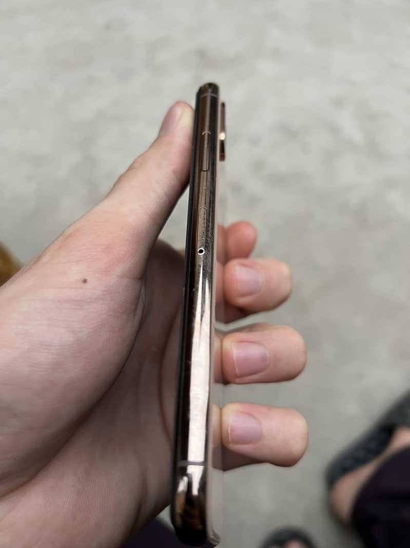 iPhone xs 2