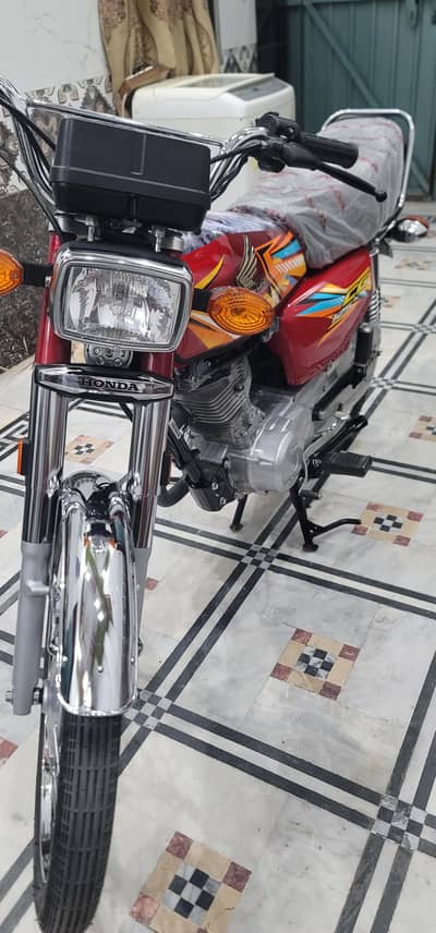 HONDA CG125 BRAND NEW CONDITION