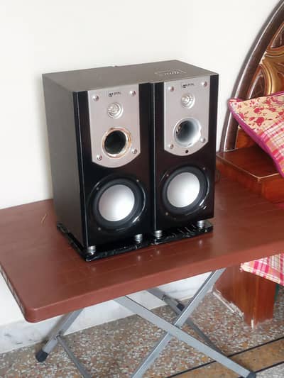 Lunar woofer