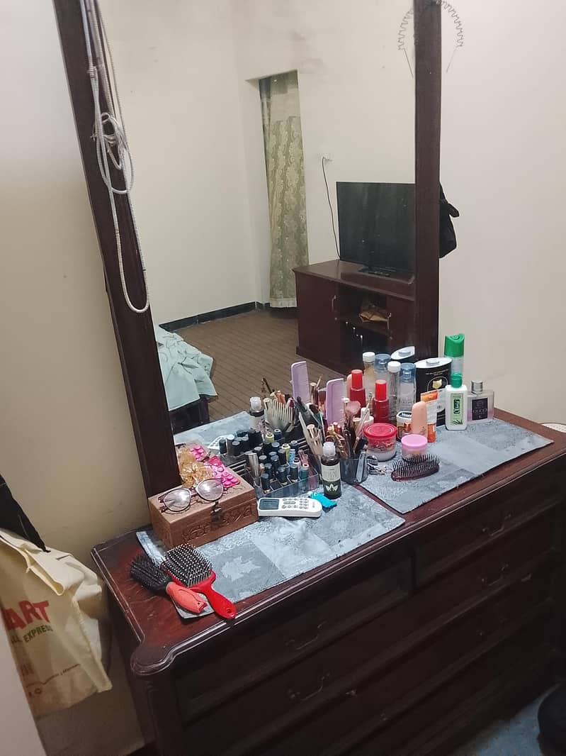 Dressing Table 1