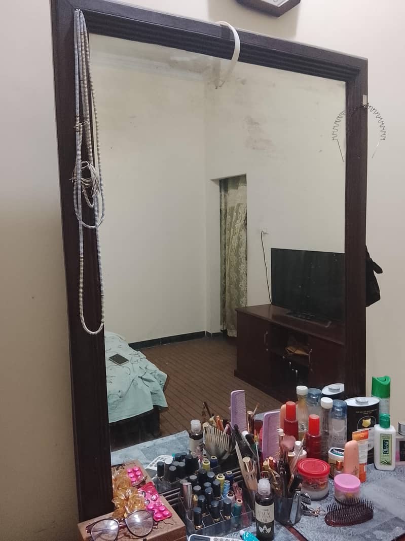 Dressing Table 5