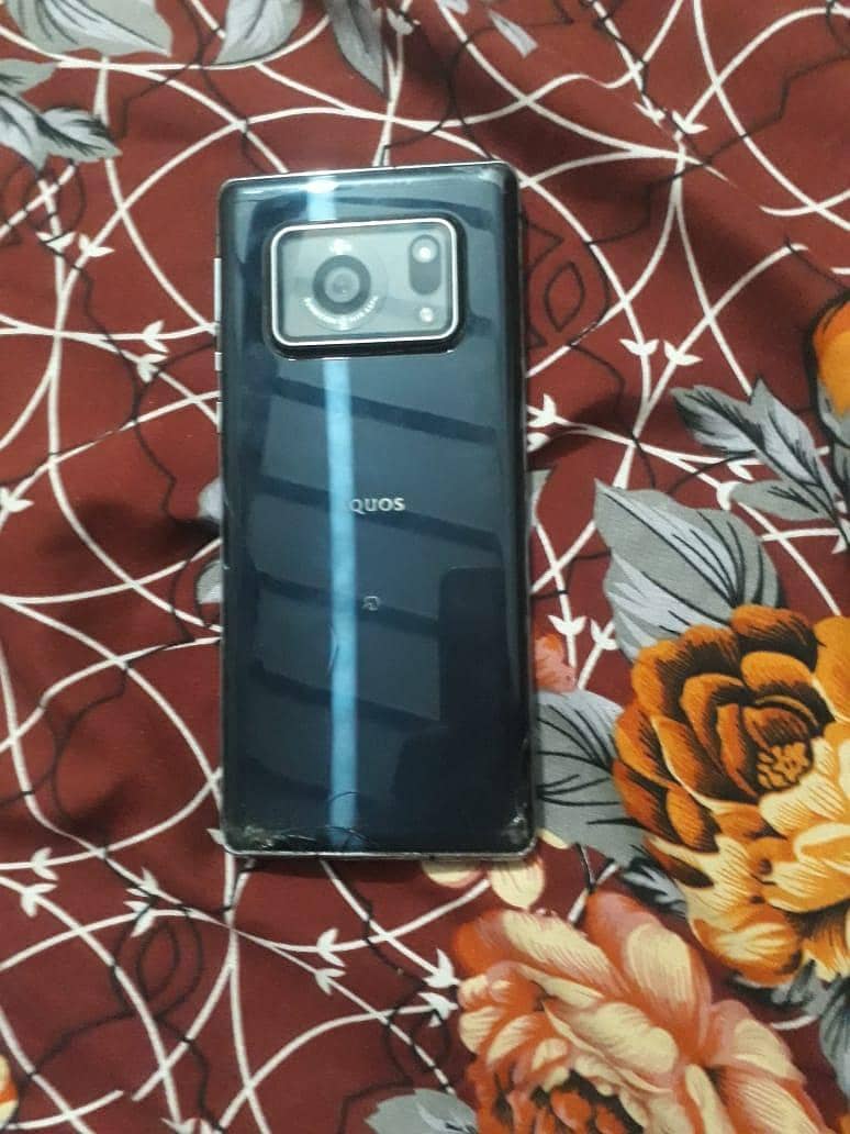Sharp aquos r6 0