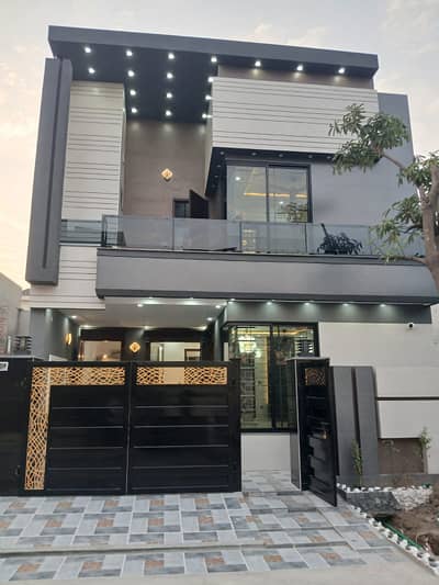 5 Marla Brand New Beautiful House For Sale In Park View City