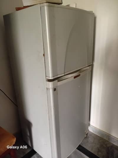 Dawlance fridge 2 Door Refrigerator – 100% Working Condition