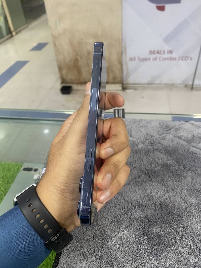 iphone 13 pro max 2
