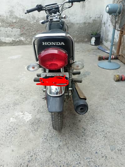 Genuine Honda 125 gold edition 2024 model original 6211 km driven