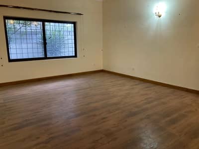 LUXURY HOUSE FOR RENT IN F-7