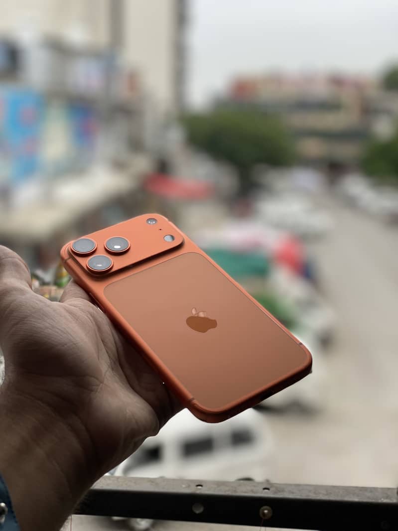 Iphone 17 pro max 6